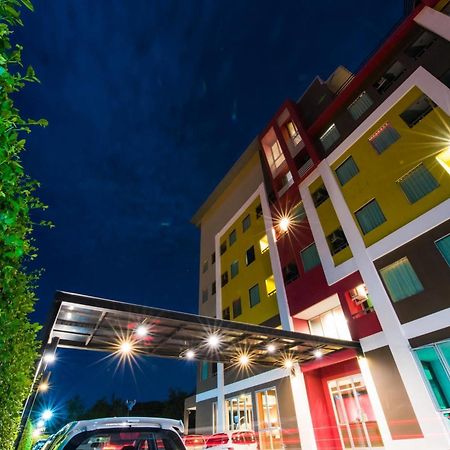 נאקון פטום Trendy Hotel מראה חיצוני תמונה