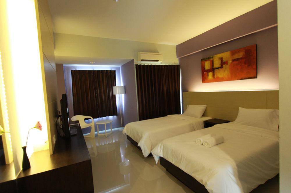 נאקון פטום Trendy Hotel מראה חיצוני תמונה