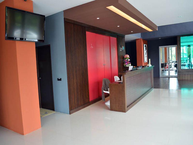 נאקון פטום Trendy Hotel מראה חיצוני תמונה