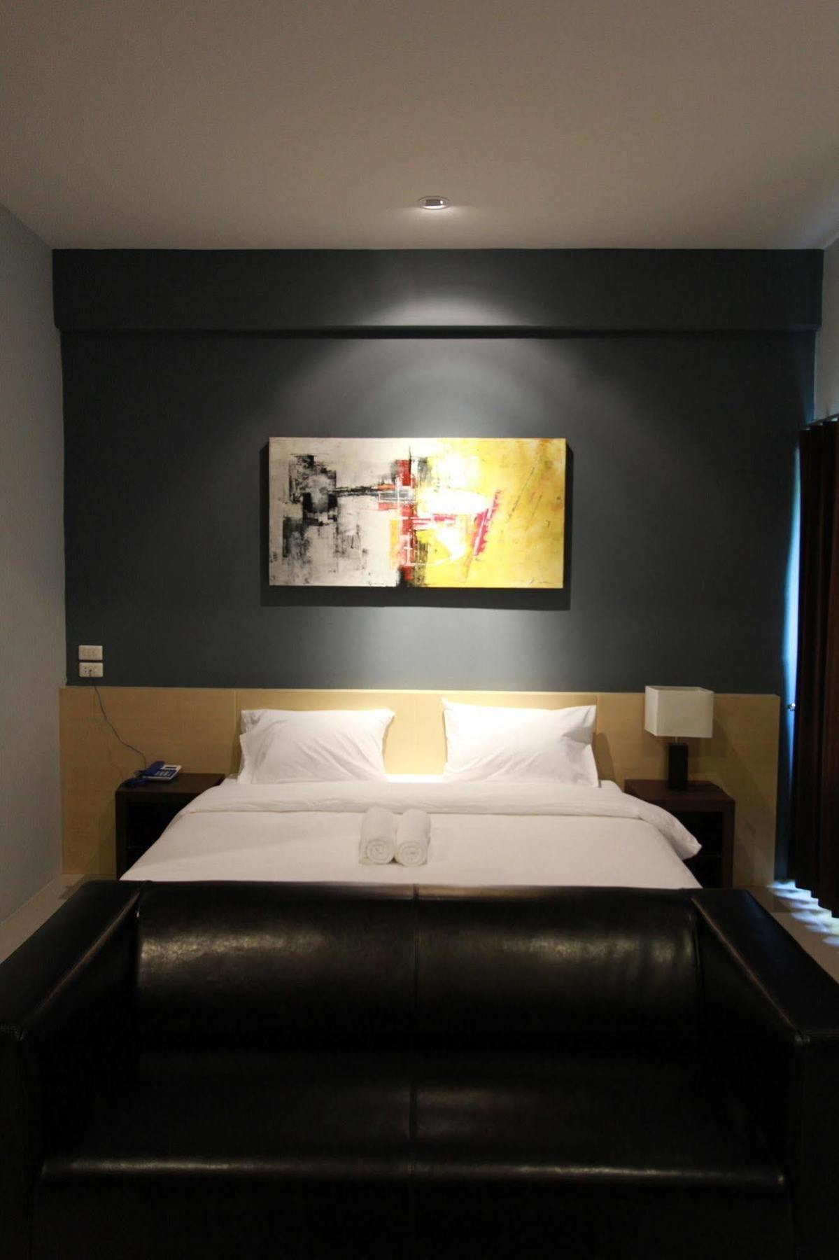 נאקון פטום Trendy Hotel מראה חיצוני תמונה