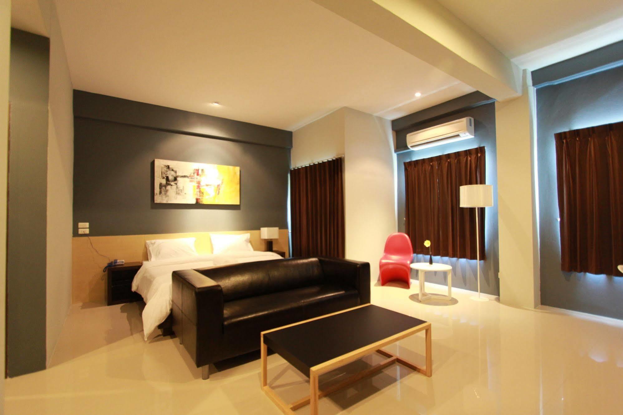 נאקון פטום Trendy Hotel מראה חיצוני תמונה